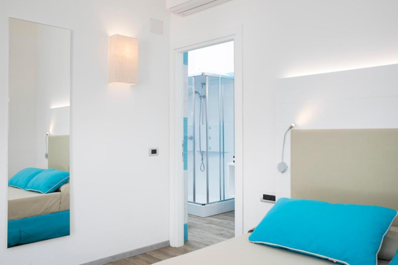 Lu' Hotel Maladroxia Сант-Антиоко Экстерьер фото
